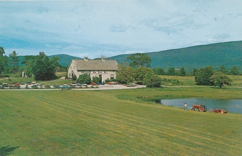 Jelly Mill - Old Dairy Barn Gift Shop - Manchester VT, Vermont on Route 7