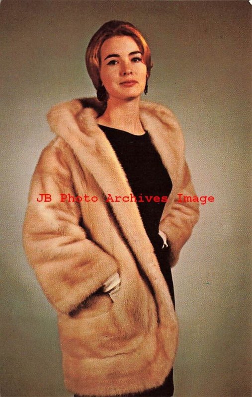 Advertising Postcard, Harman Fur Farms & Shop Coat Promo, Christianburg VA