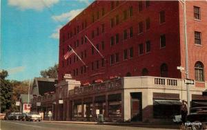 Autos 1950s Saranac Lake New York Hotel roadside Crocker postcard 10987