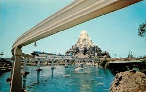 Vintage Disneyland Postcard E-3 Tomorrowland Monorail, Submarine & Matterhorn