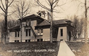 G89/ Augusta Michigan RPPC Postcard 1910 The High School Building