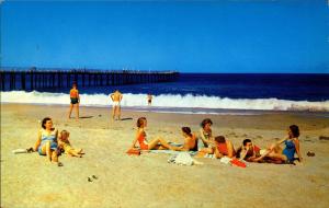 NAGS HEAD NC, Sunbathing on the Beach, Chrome Vintage Postcard NC780648