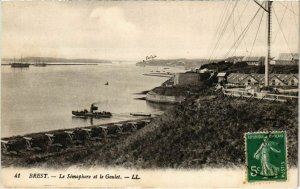 CPA Brest- Le Semaphore et le Goulet FRANCE (1025631)