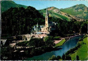 La Basilique et le Gave Lourdes France 1950s Postcard