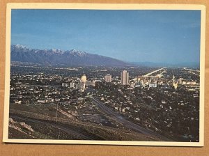 VINTAGE UNUSED POSTCARD - SALT LAKE CITY AT NIGHT, UTAH