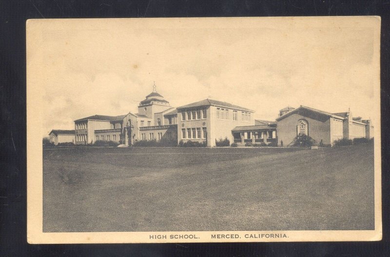 MERCED CALIFORNIA HIGH SCHOOL BUILDING VINTAGE POSTCARD 