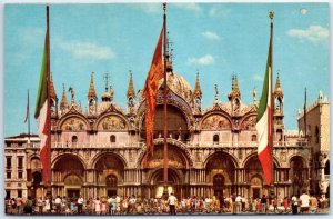 Postcard - Flight of pigeons, St. Marcus Square - Venice, Italy