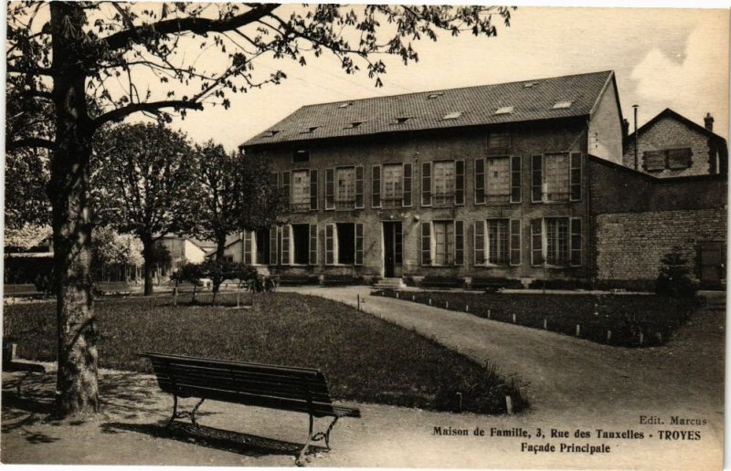 CPA AK TROYES Maison de Famille - Facade Principale (179192)