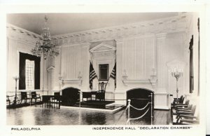 America Postcard - Philadelphia - Independence Hall Declaration Chamber 15605A