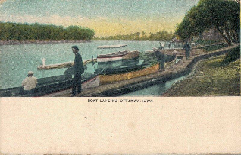 USA - Boat Landing Ottumwa Iowa 03.70