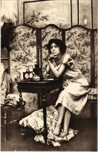 PC CPA RISQUE, PARISIENNES FIN DE SIÉCLE 8, PRINTED PHOTO Postcard (b17168)