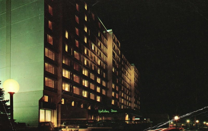 Vintage Postcard Holiday Inn Toronto International Airport Rexdale Ontario