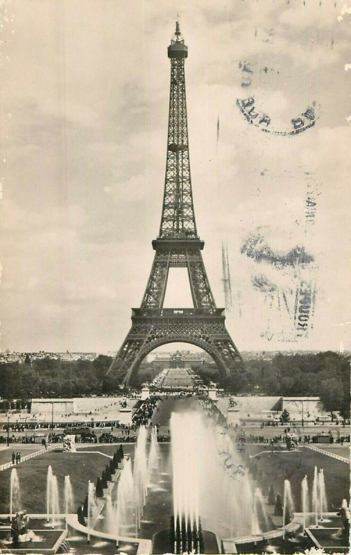 Postcard The Eiffel Tower, Paris France