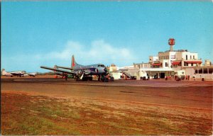 Berry Field, Nationville TN Municipal Airport c1960 Vintage Postcard J62