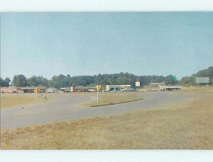 Unused 1950's GAS STATION & GARAGE BEHIND TRAFFIC CIRCLE Henderson TX t4885