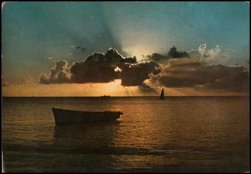 Mauritius post card - Le contre jour, vue typique dans le nord, unused