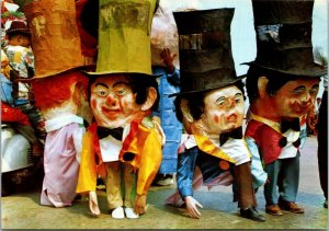 Canaval Comparsa de los Cabezones Big Head puppets Barranquilla Columbia