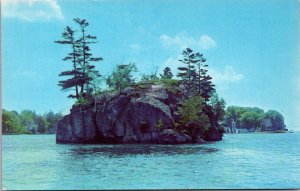 New York Thousand Islands Devil's Oven St Lawrence River