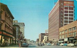 Autos First Avenue Street Scene Cedar Rapids Iowa 1958 Postcard Teich 2974