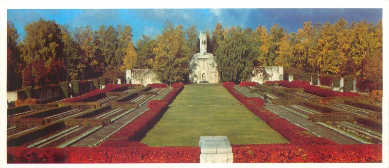 Postcard Riga Latvia warrior cemetery