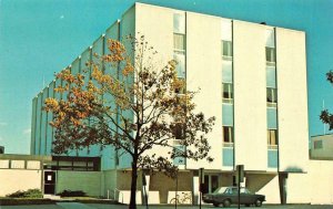 IL, DeKalb   HEALTH SERVICE BUILDING~Northern Illinois University   Postcard