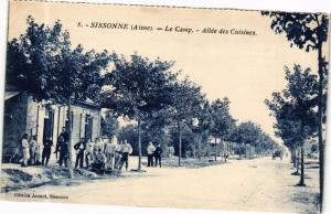 CPA SISSONNE Le Camp Allee des Cuisines (280307)