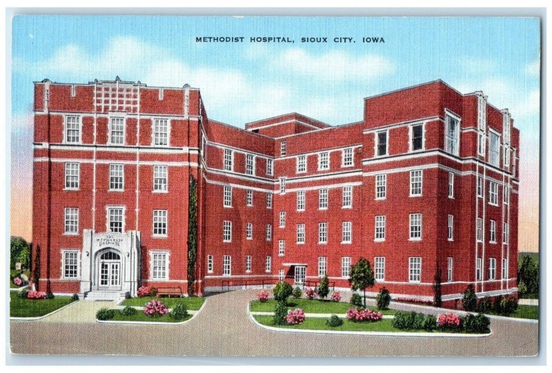 c1940 Methodist Hospital Exterior Building Sioux City Iowa IA Vintage Postcard