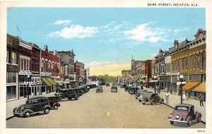 J53/ Decatur Alabama Postcard c1930-50s Bank Street Stores 242