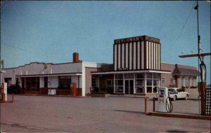 NEW KINGSTOWN PENN PA Heishman's Restaurant GAS STATION Postcard