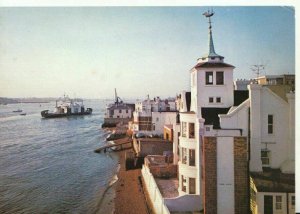 Hampshire Postcard - B.R. Ferry Cuthred Leaving Portsmouth - Ref TZ9383