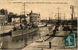 CPA St-NAZAIRE - Apperaillage d'une flottille de Contre-Torpilleurs (222971)