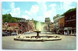 1950s HOT SPRINGS AR WHITTING AVE FOUNTAIN TEXACO GULF LIQUOR  POSTCARD P3056