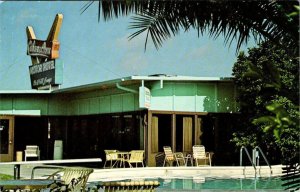 Sarasota, FL Florida  CABANA INN MOTOR HOTEL Pool ROASIDE Tamiami Trail Postcard