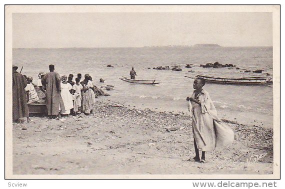 La Corniche, Retour de peche, Dakar, Senegal, 10-20s