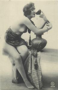 Cartes d`autrefois France les nus risque femme orientale