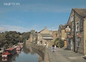 Skipton The Royal Shepherd Waterside Inn Pub Postcard