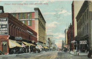 DES MOINES , Iowa , 1908 ; Walnut Street Looking East