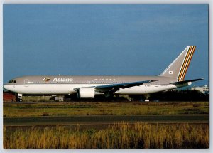 Airplane Postcard Korea Asiana Airlines Boeing B767-38E at Nagoya Japan BQ4