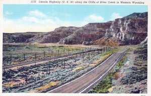 VINTAGE POSTCARD LINCOLN HIGHWAY (U.S. 30) CLIFFS OF BITTER CREEK WYOMING c 1940