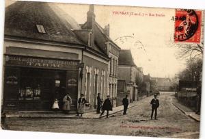 CPA VOUVRAY - Rue Brulée (229665)