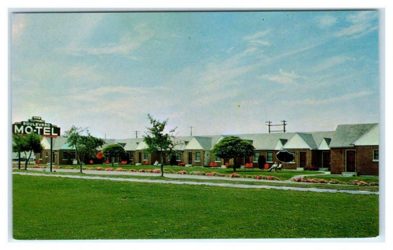 BOISE, Idaho ID ~ Roadside BOULEVARD MOTEL ca 1960s Postcard