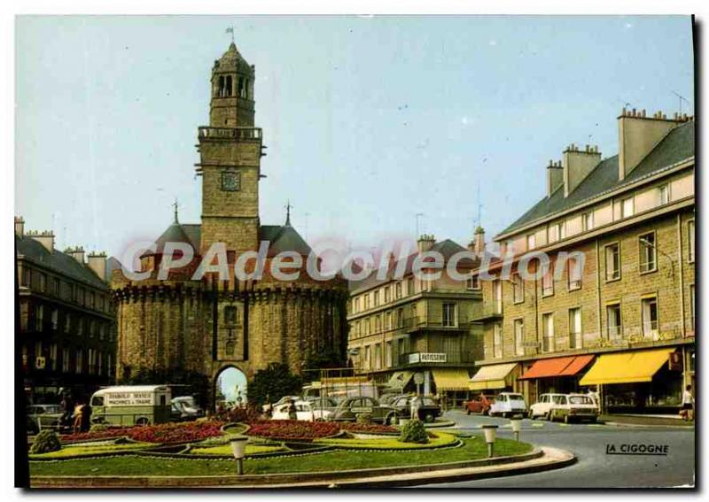 Modern Postcard Vire La Place Du 6 Juin 1480 And The Gate Clock