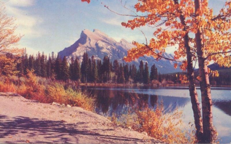 Mount Rundle Banff AB Alberta Autumn Vermillion Lake Robert Rundle Postcard D3