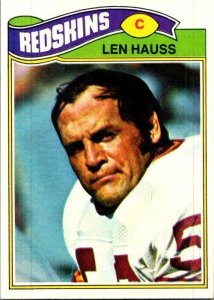 1977 Topps Football Card Len Hauss Washington Redskins sk21410