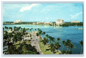 Vintage West Palm Beach Flordia Postcard P132E