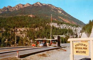 Canada Radium Hot Springs Entrance Kootenay National Park Welcome Marker