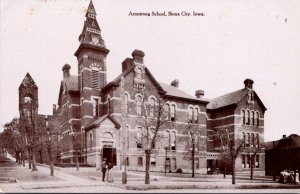 Iowa Sioux City The Armstrong School