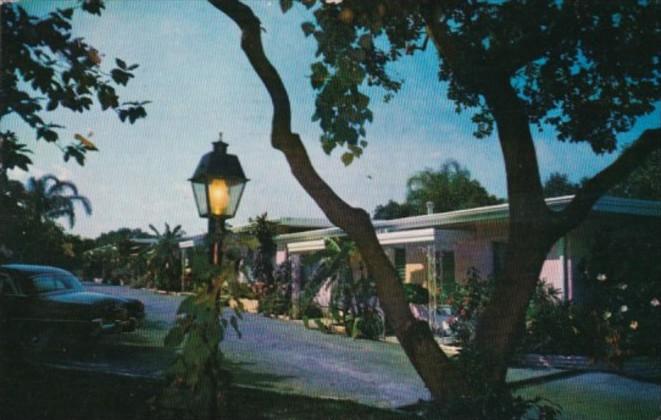 Florida Winter Haven Villa Rosa Court 1954