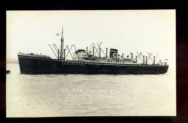 bf502 - Blue Star Cargo Ship - New Zealand Star , built 1935 - postcard Feilden
