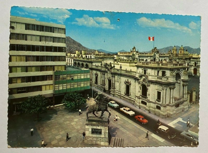 POSTED POSTCARD - MONUMENT OF FRANCISCO PIZARRO LIMA PERU (KK3031)